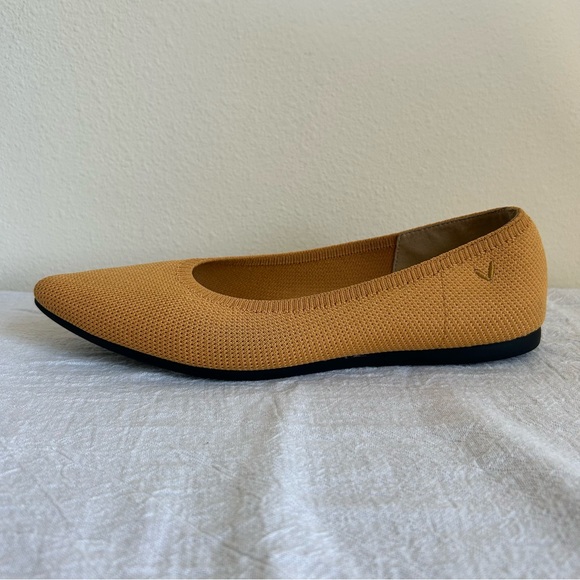 VIVAIA Pointed-Toe Yellow Gold Ballet Flats Aria Size 39 8 Comfortable Office - Picture 8 of 9